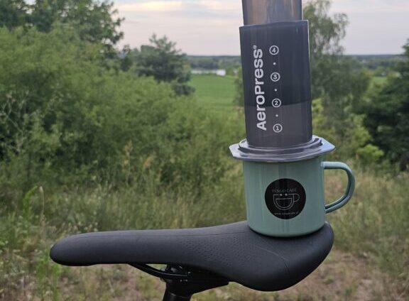 aeropress na rowerowym siodełku