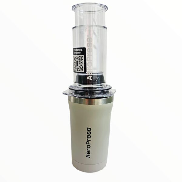 Zaparzacz Aeropress Go z kubkiem termicznym