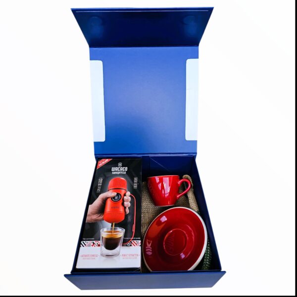 zestaw kawowy coffee box czerwony wnętrze
