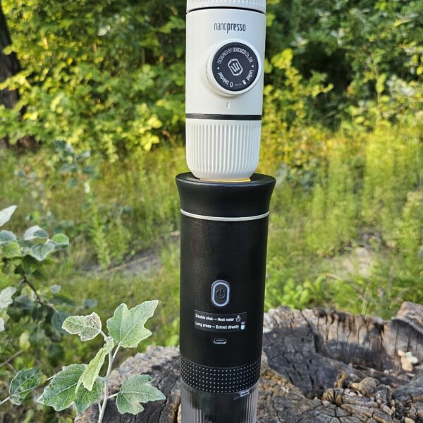 Tani zaparzacz do kawy z Temu kontra Nanopresso